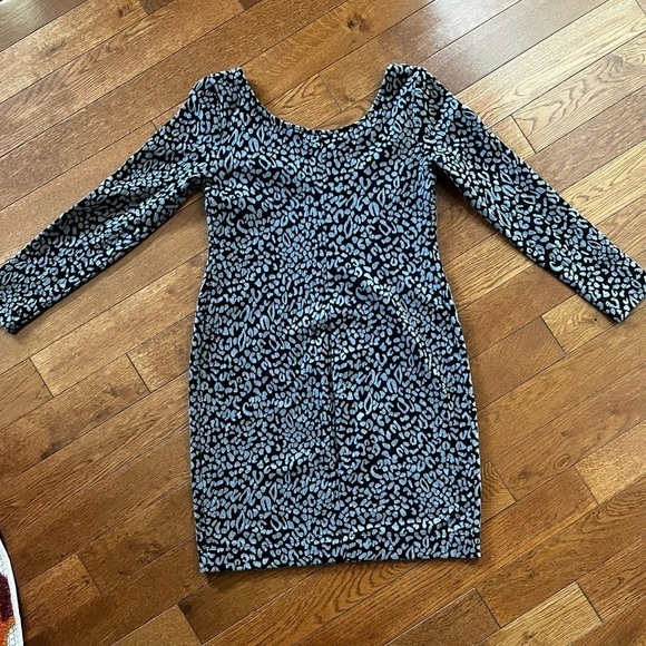 🔴$5 DEAL🔴 JESSICA Simpson pullover animal print maternity dress - Picture 6 of 7